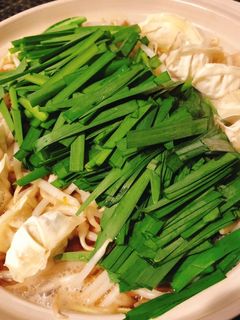 簡単!モツ鍋風餃子鍋-レシピのメイン写真