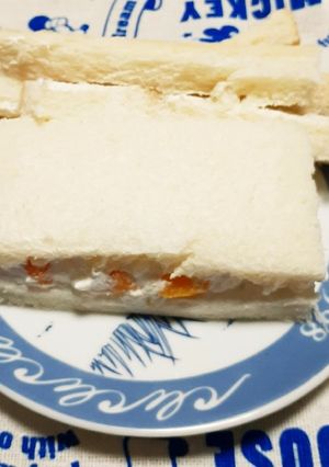 ホイップ余ったので塗るだけミックスサンド-レシピのメイン写真