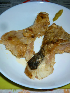 鉄パンでスズキのカマの塩焼き-レシピのメイン写真