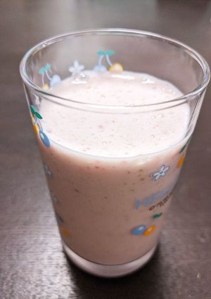 サラッと飲めるいちごミルク-レシピのメイン写真