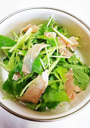 三つ葉と生ハムのサラダ-レシピのメイン写真