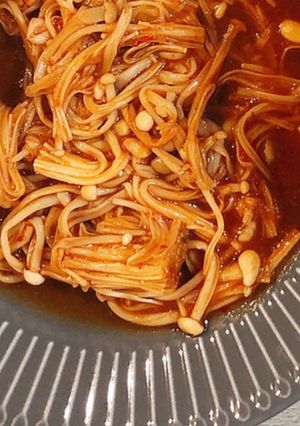 ヤンニョム風 えのき　咀嚼音　赤い-レシピのメイン写真