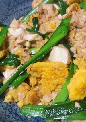 ニラで免疫力UP！ニラ卵豆腐炒め♪-レシピのメイン写真