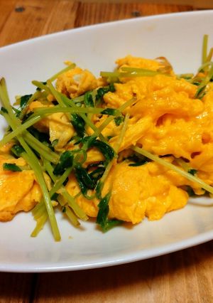 豆苗とふんわり卵のシンプル炒め-レシピのメイン写真