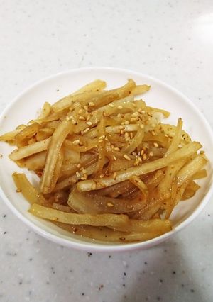 丸ごと全部食べよう♪大根の皮のきんぴら☆-レシピのメイン写真