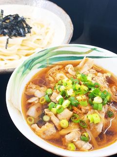 たっぷりお肉のピリ辛つけうどん-レシピのメイン写真