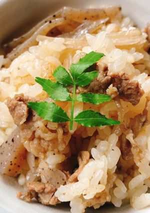 ごちそう！具沢山❤牛ごぼう炊き込みご飯-レシピのメイン写真
