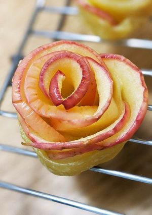 バラのアップルパイ-レシピのメイン写真