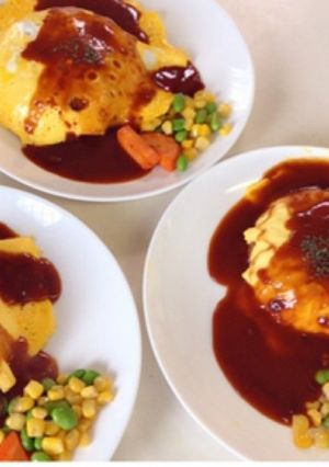 オムライスの卵を簡単に巻く方法-レシピのメイン写真