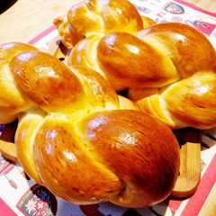 รูปของ 網パン　ツォプフ　ドイツパン　スイスパン