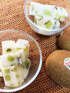 冷んやりヘルシー!フルーツ牛乳寒天♪-レシピのメイン写真