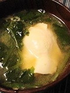 ほうれん草と落とし卵の味噌汁-レシピのメイン写真