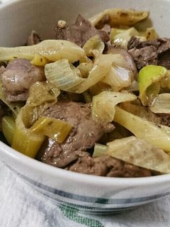 鶏レバーとねぎのレモンにんにく炒め-レシピのメイン写真