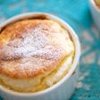 お家でカフェ気分♪ ふわふわバニラスフレ