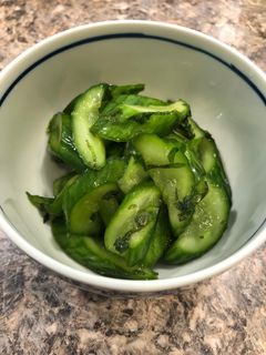 昆布茶で きゅうりと大葉の浅漬け-レシピのメイン写真