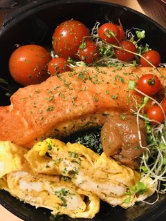 お弁当●焼き鮭のり弁当・玉子焼き添え-レシピのメイン写真
