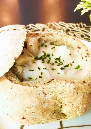 フランスパンで食べる器　クラムチャウダー-レシピのメイン写真