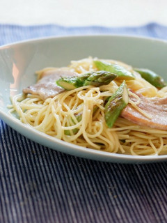 超簡単!豚バラとアスパラのクリームパスタ-レシピのメイン写真