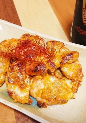 簡単酒肴☆鶏モモ肉のシラチャーマヨ-レシピのメイン写真