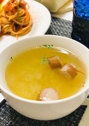 ウィンナーとキャベツのコンソメスープ-レシピのメイン写真
