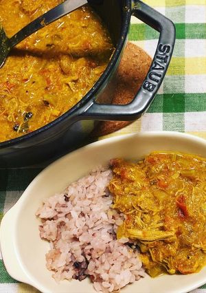STAUBで無水チキンカレー-レシピのメイン写真