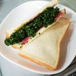 パセリたっぷりサンドイッチ