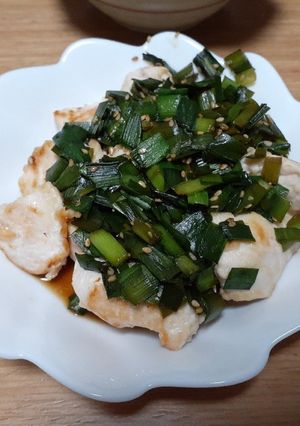 鶏胸肉のソテー　ニラソースがけ-レシピのメイン写真