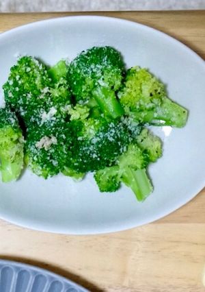 簡単！副菜ブロッコリーチーズ-レシピのメイン写真