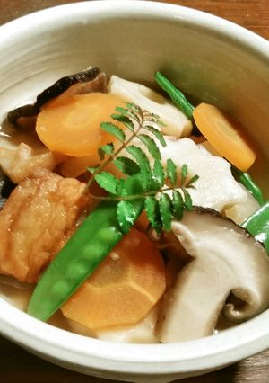 薩摩揚げ、竹輪麩、新玉葱、春人参の煮物-レシピのメイン写真