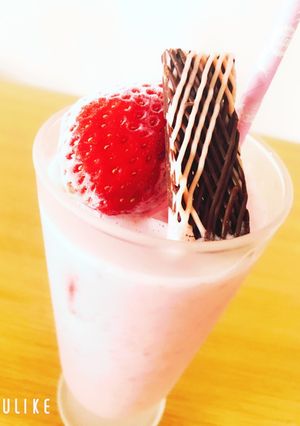 簡単☆イチゴフラペチーノ-レシピのメイン写真