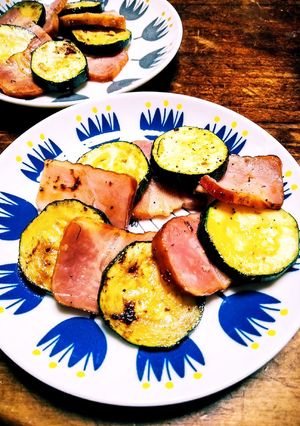 ズッキーニとベーコンの焼き炒め-レシピのメイン写真