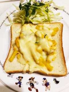 手抜きサラダチーズトースト-レシピのメイン写真