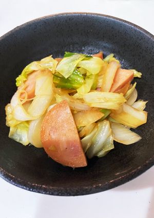 節約◎キャベツと玉ねぎのベビーハム炒め-レシピのメイン写真