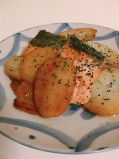 鮭とポテトのコンソメ炒め-レシピのメイン写真