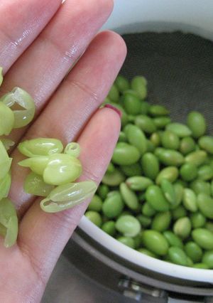 枝豆の薄皮！簡単にとりましょう☆-レシピのメイン写真