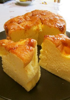 ピザ用のチーズでスフレケーキできました-レシピのメイン写真