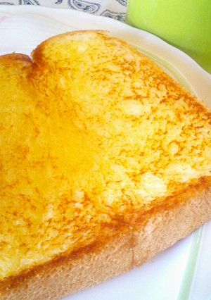 マヨラーの定番！焼きマヨパン-レシピのメイン写真