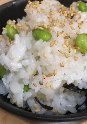 枝豆ご飯　おつまみの枝豆が残ったら‥。-レシピのメイン写真