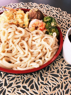 材料3つ 手作りうどん-レシピのメイン写真