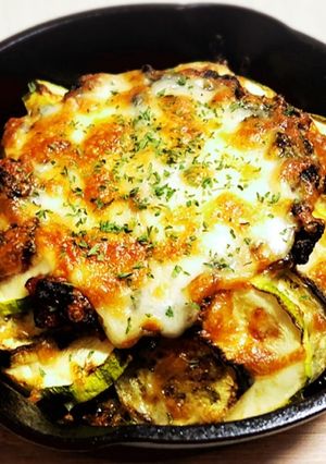 スキレットで！ナスとズッキーニの重ね焼き-レシピのメイン写真