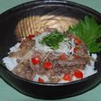 牛肉とごぼうの黒酢みそ丼(*^-^*)