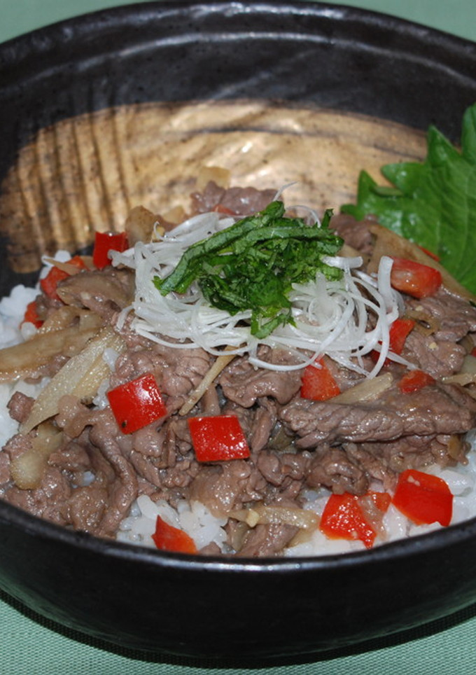 牛肉とごぼうの黒酢みそ丼(*^-^*)-レシピのメイン写真