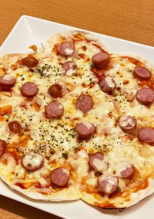 お花の餃子ピザ-レシピのメイン写真