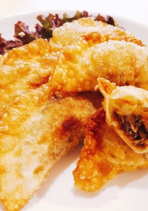 鯖缶で簡単おつまみ♪サバ味噌チーズ餃子-レシピのメイン写真