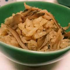 รูปของ ウまーい茸だけご飯！？炊き込みご飯