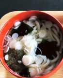時短☆簡単☆白だしで関西風ワカメうどん