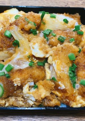 新玉ねぎフライでリメイク丼-レシピのメイン写真