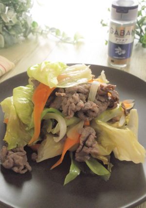 牛肉とレタスのナツメグ麺つゆ炒め-レシピのメイン写真