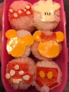 42キャラ弁 ディズニーコロコロおにぎり-レシピのメイン写真