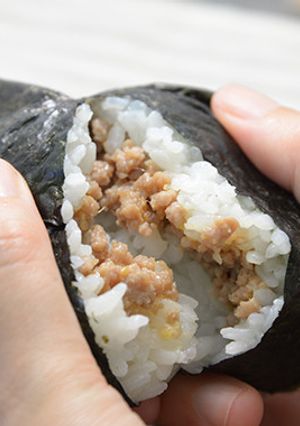 肉味噌むすび（せかいむすび）-レシピのメイン写真